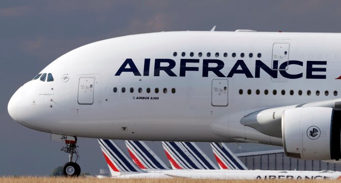 Après les sanctions de la CEDEAO, les compagnies aériennes suspendent leurs vols vers le Mali