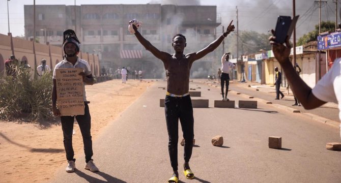 Burkina Faso: des manifestations éclatent dans plusieurs villes du pays