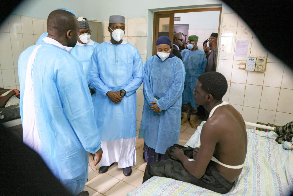 Mali : Le Premier ministre Abdoulaye Maïga au chevet des blessés